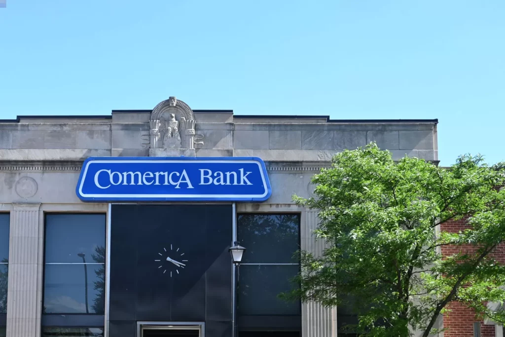 comerica bank near me